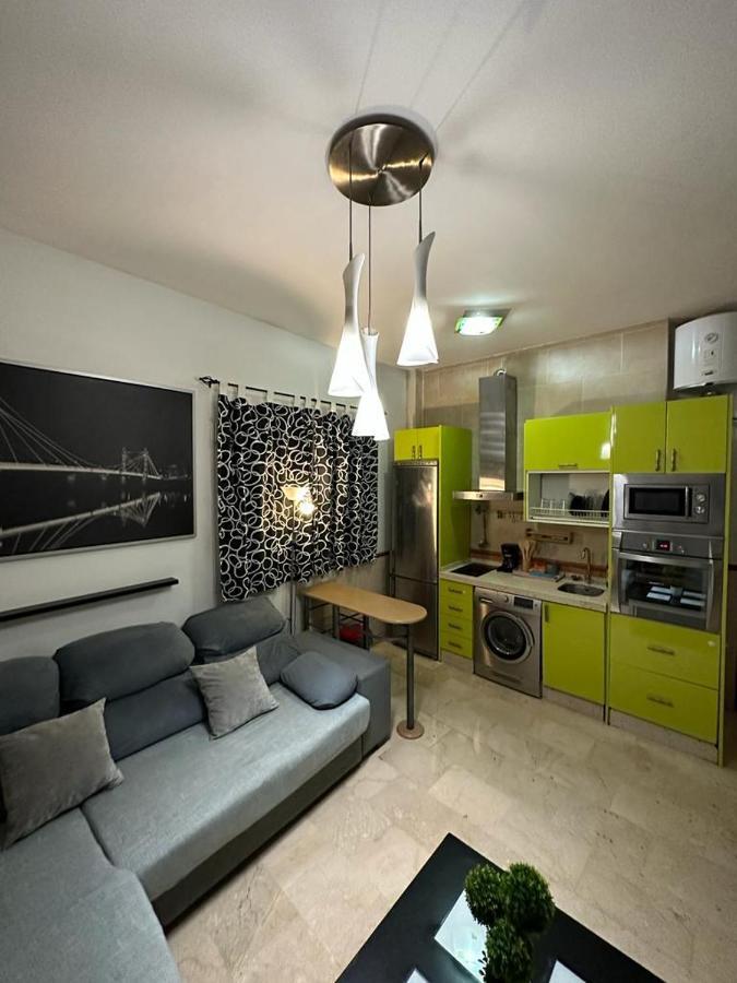 Fantastic The Center Апартаменты *